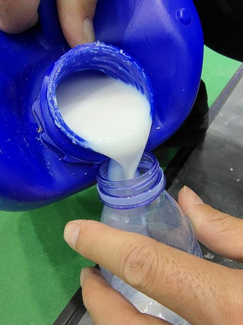 合成膠乳消泡劑應用場(chǎng)景圖